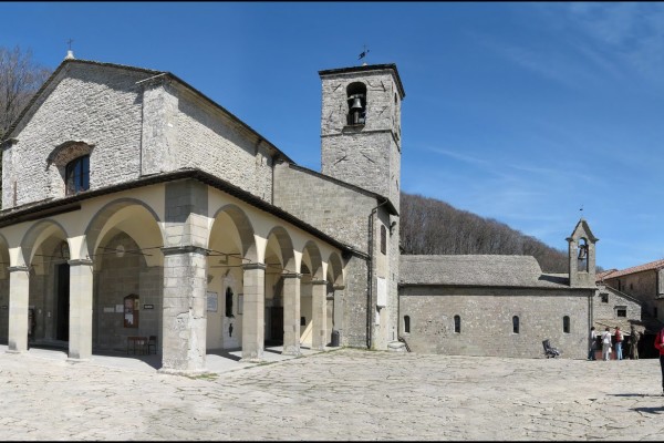 Il santuario della Verna Il santuario della Verna